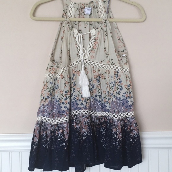 Cream & Navy Floral Top - Picture 3 of 4